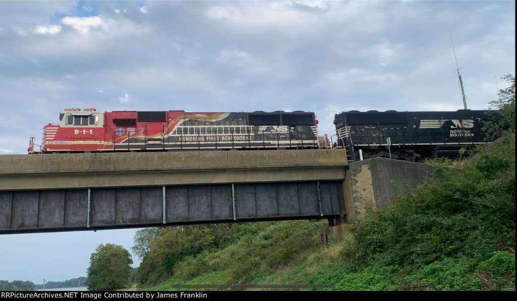 NS 911 Heading north over C&D Canal